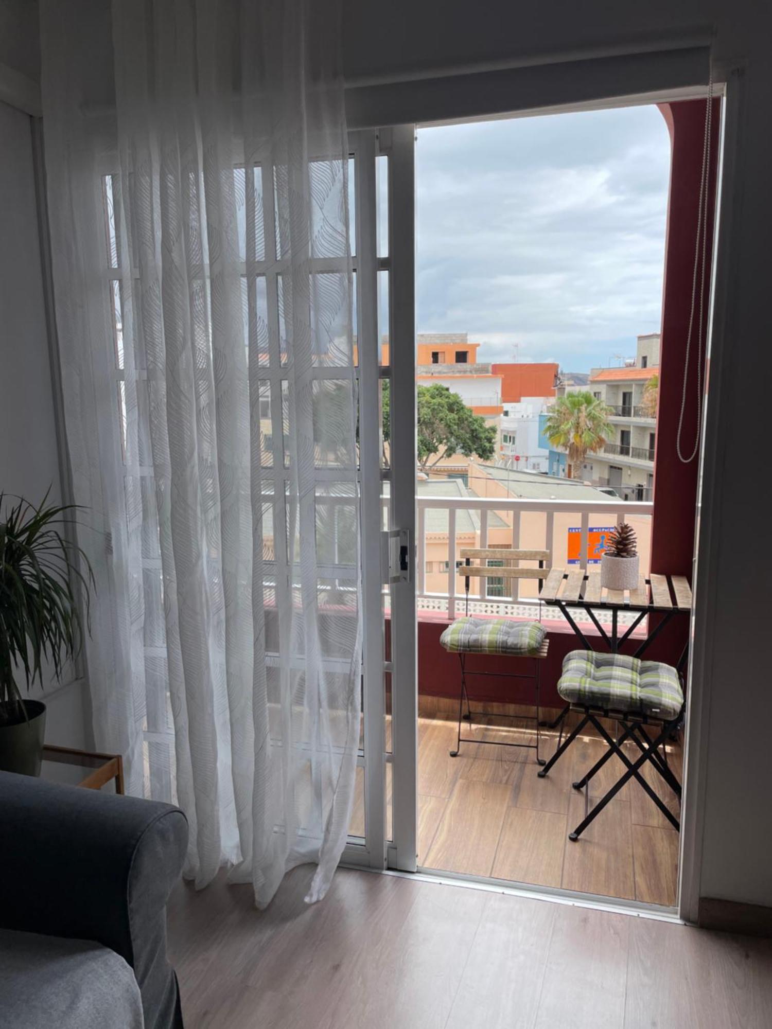 Seaside Paradise - 2 Bedroom With Ocean Views & Air Conditioning In Appartement Playa de San Juan (Tenerife)