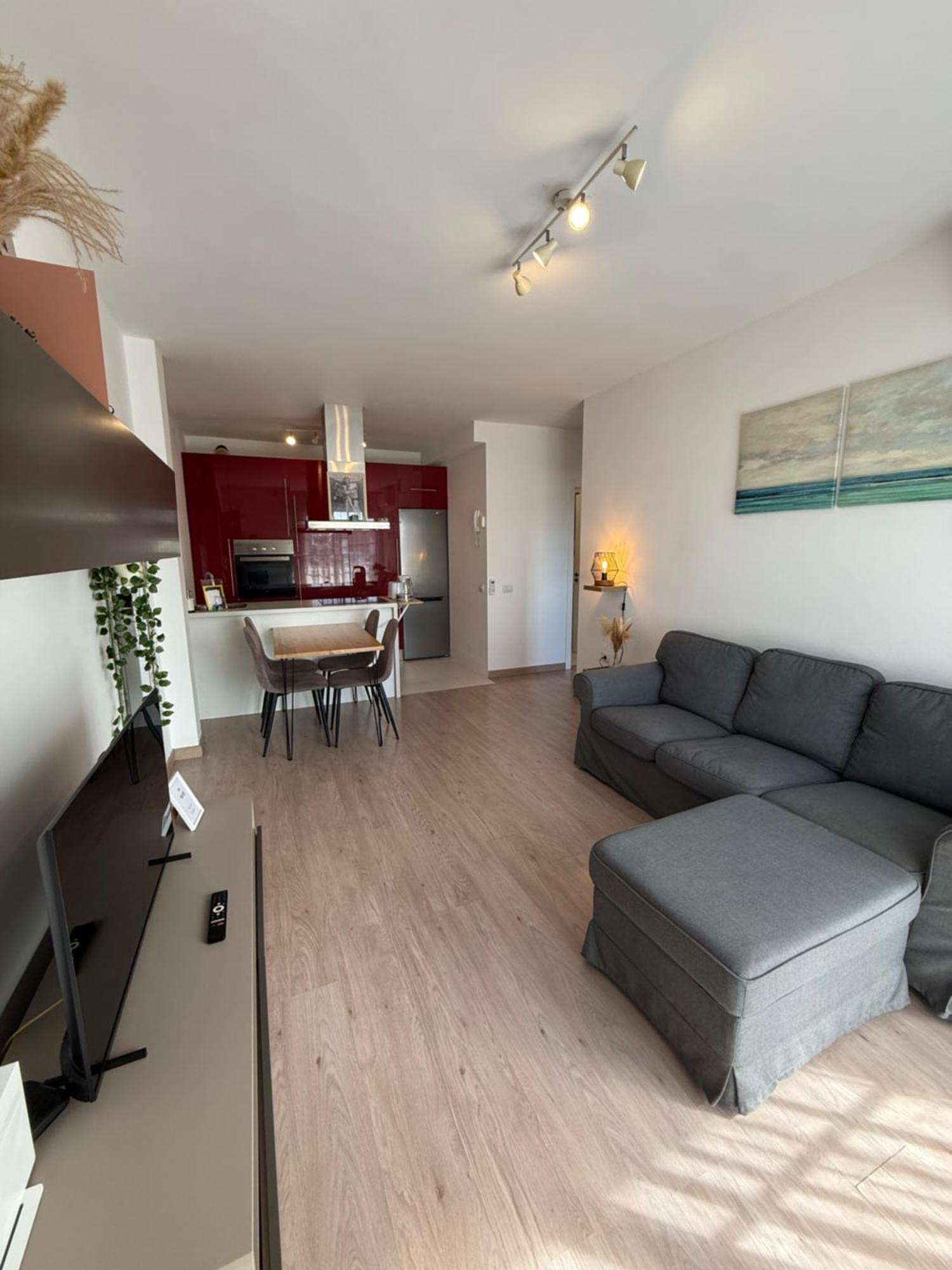 Seaside Paradise - 2 Bedroom With Ocean Views & Air Conditioning In * Playa de San Juan (Tenerife)